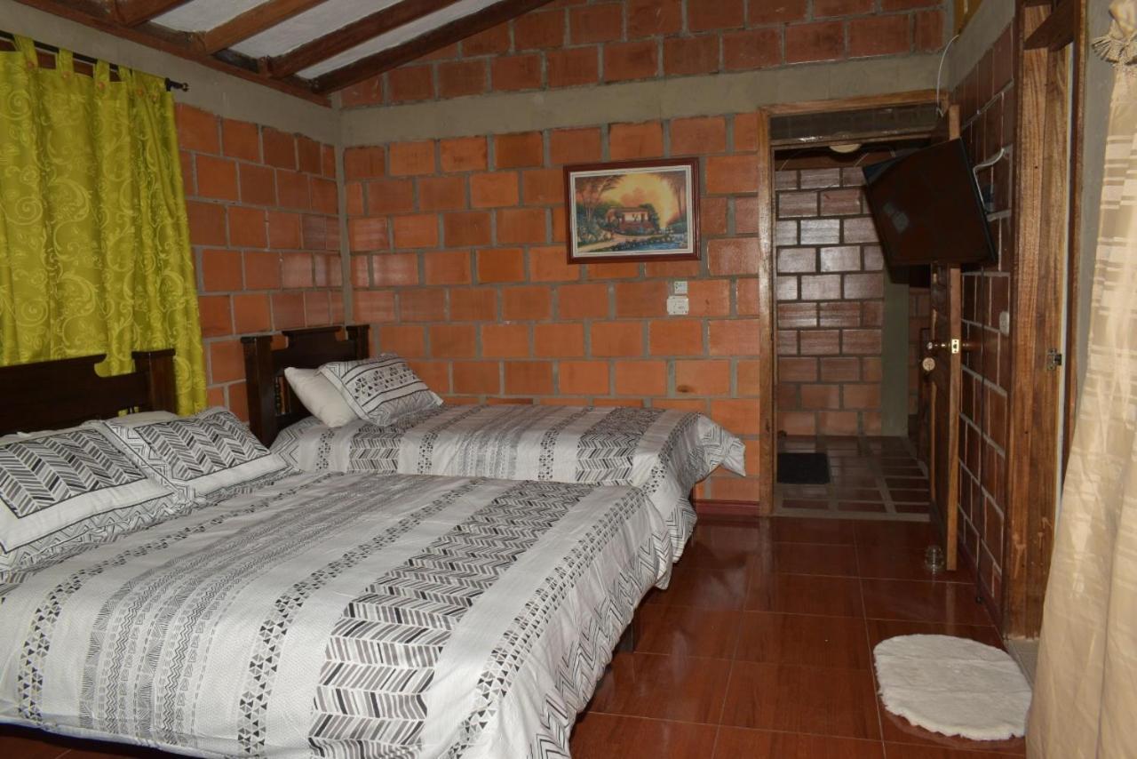 Finca Hotel Villa Mariana モンテネグロ エクステリア 写真
